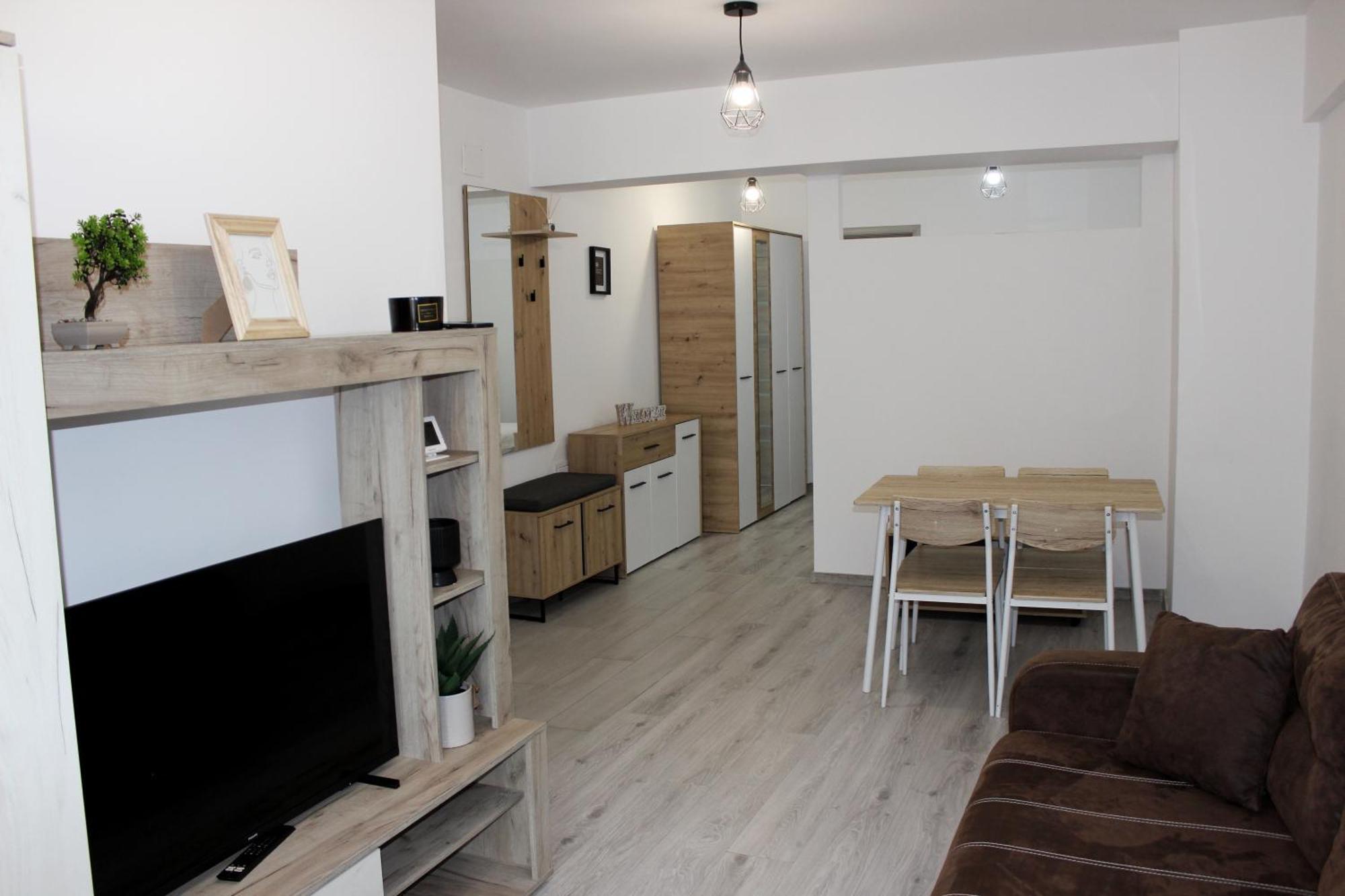 Cozy Apartments In Centre Of Suceava Near Kaufland And University Eksteriør bilde
