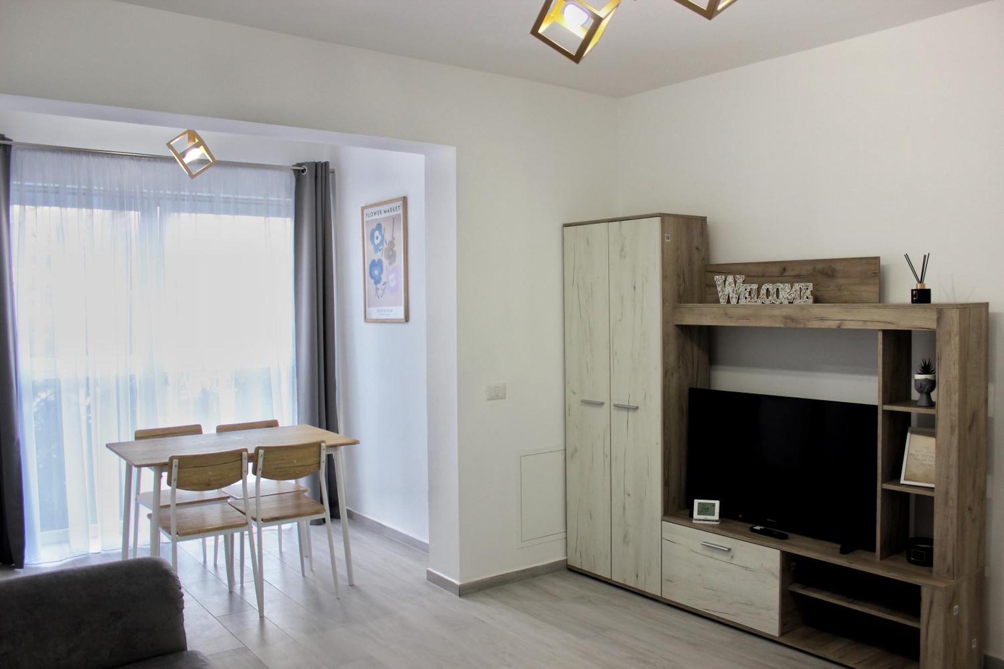 Cozy Apartments In Centre Of Suceava Near Kaufland And University Eksteriør bilde