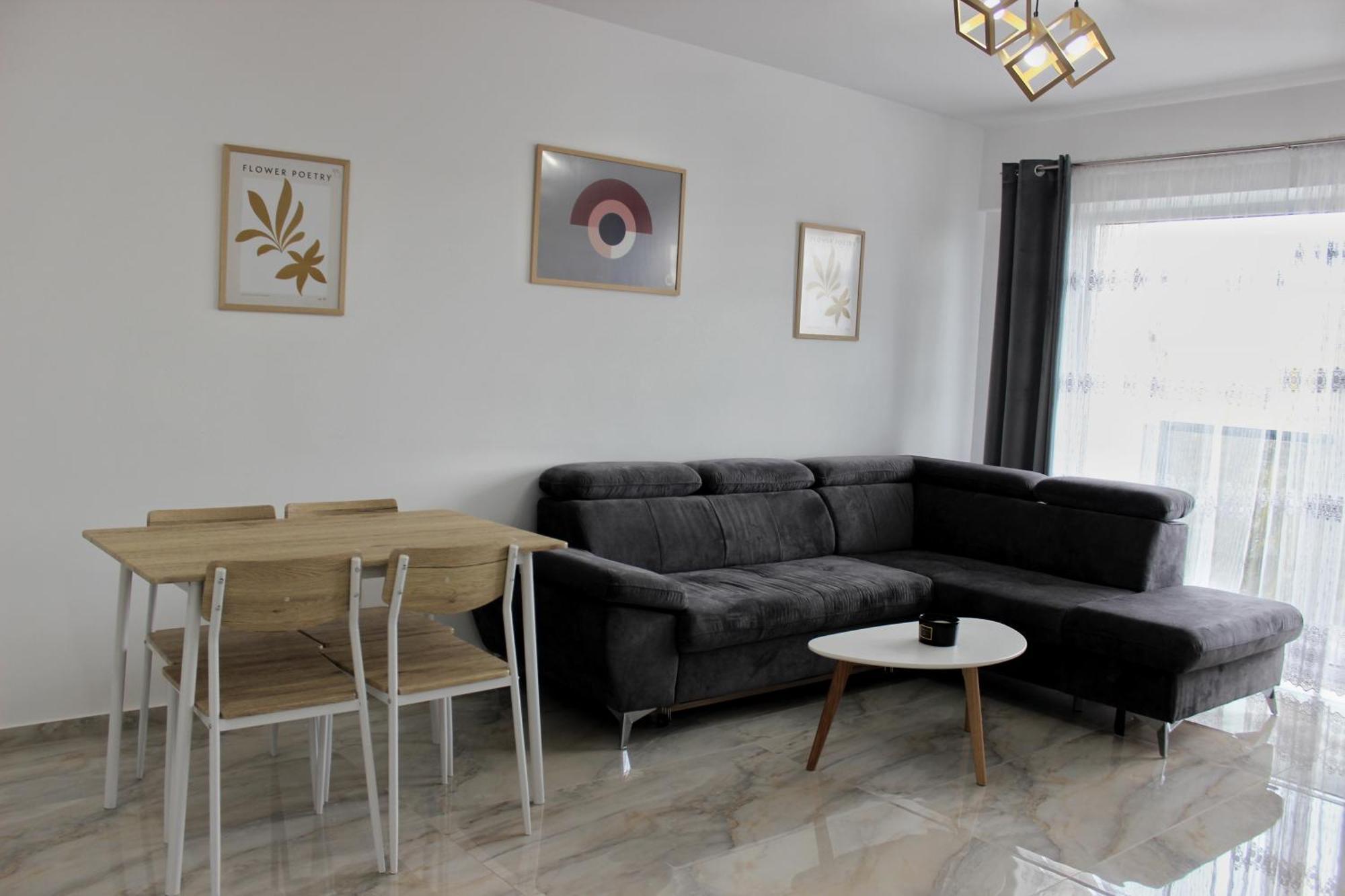 Cozy Apartments In Centre Of Suceava Near Kaufland And University Eksteriør bilde