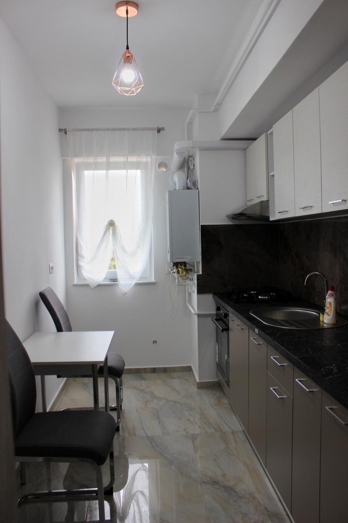 Cozy Apartments In Centre Of Suceava Near Kaufland And University Eksteriør bilde