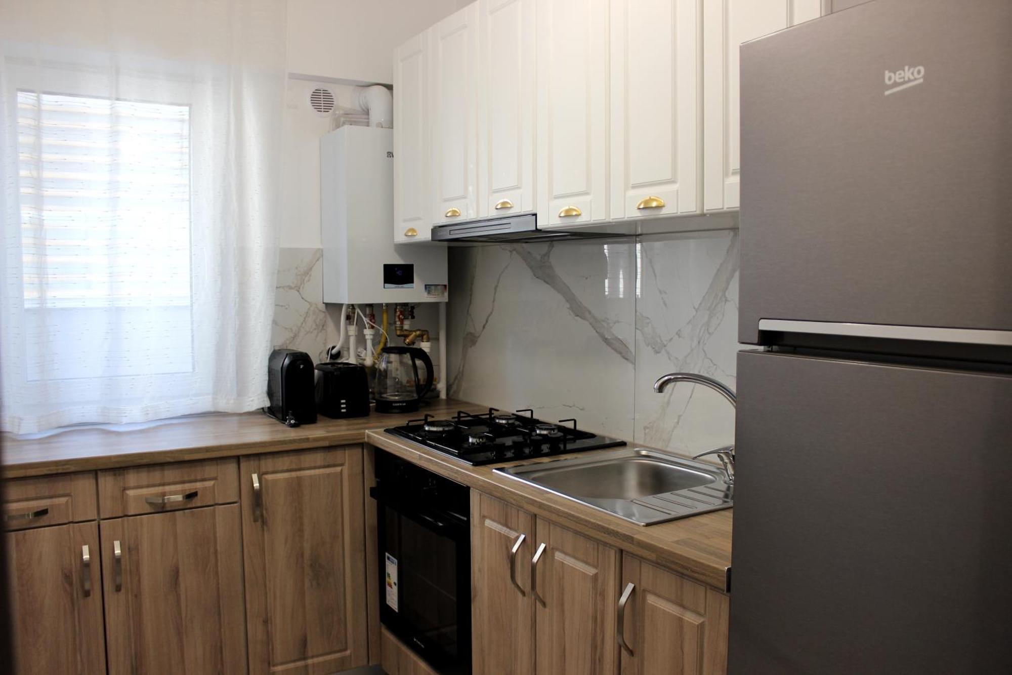 Cozy Apartments In Centre Of Suceava Near Kaufland And University Eksteriør bilde